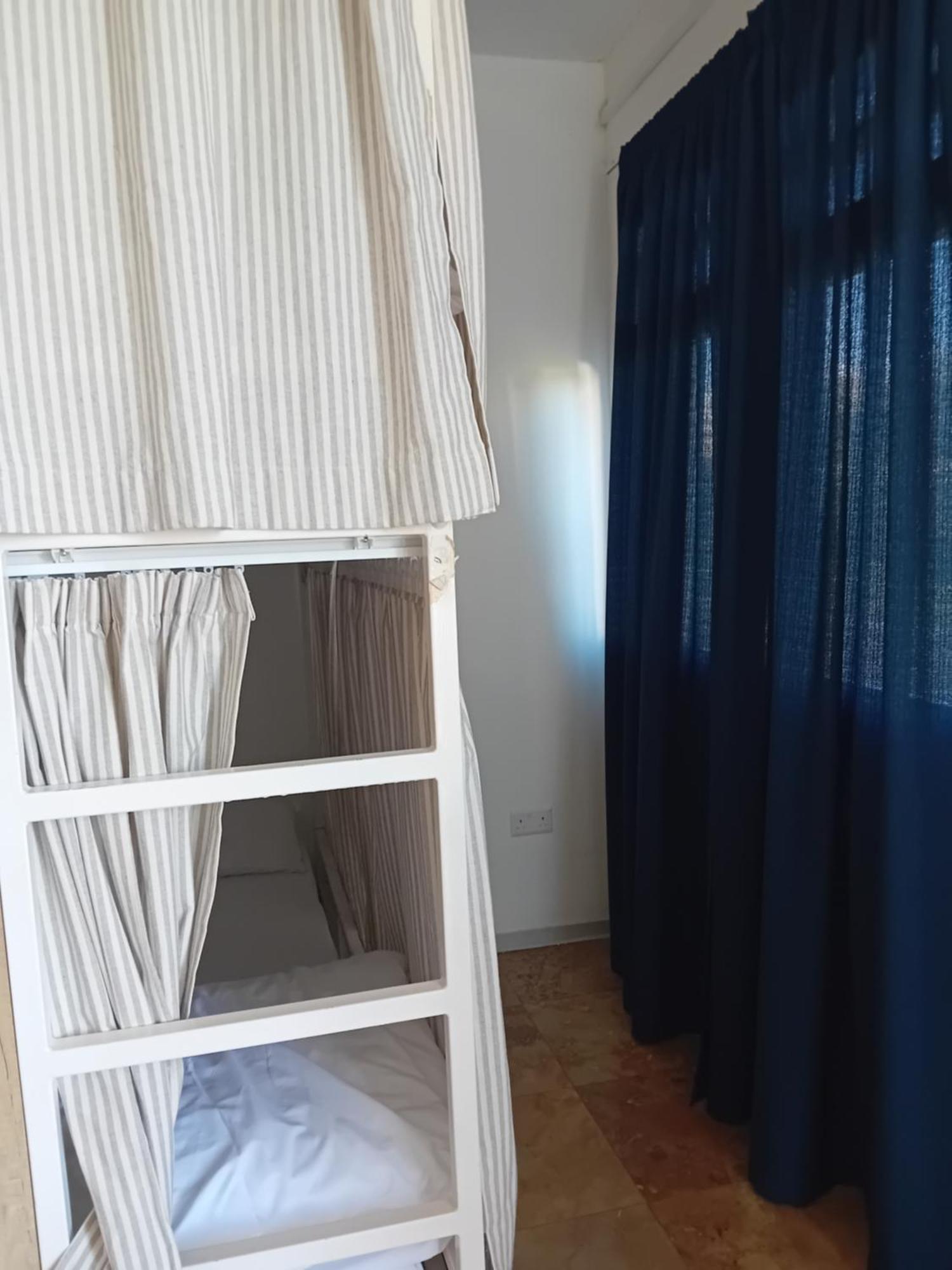 Hostel Follow The Sun Boutique - Pool, Breakfast & Sea Views Saint Julian's