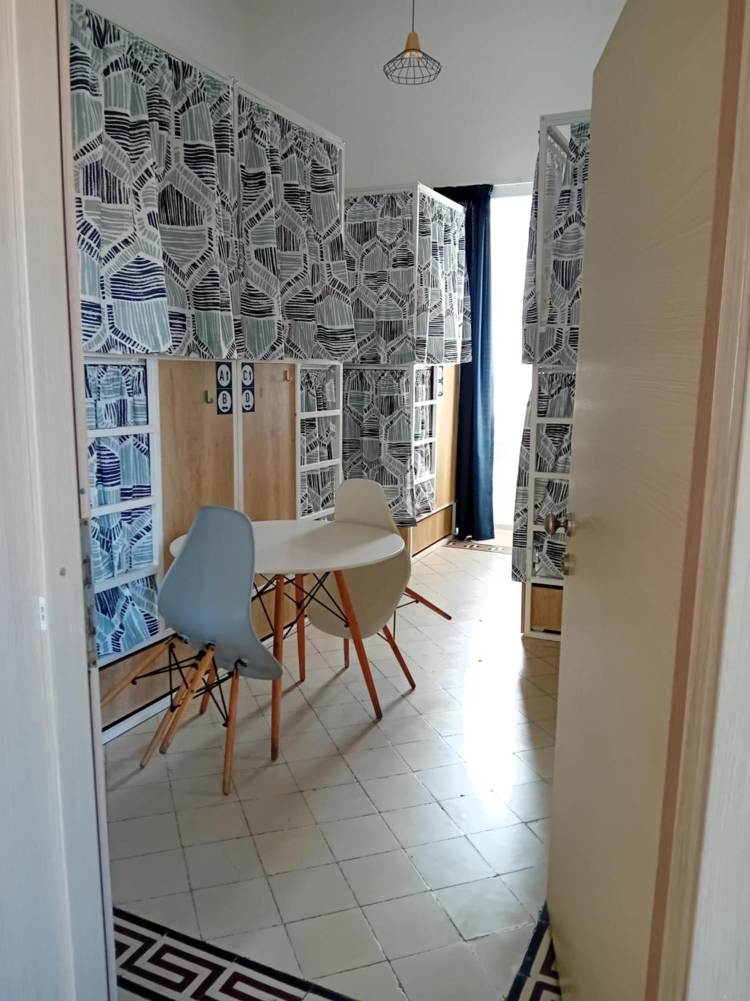 Hostel Follow The Sun Boutique - Pool, Breakfast & Sea Views Saint Julian's