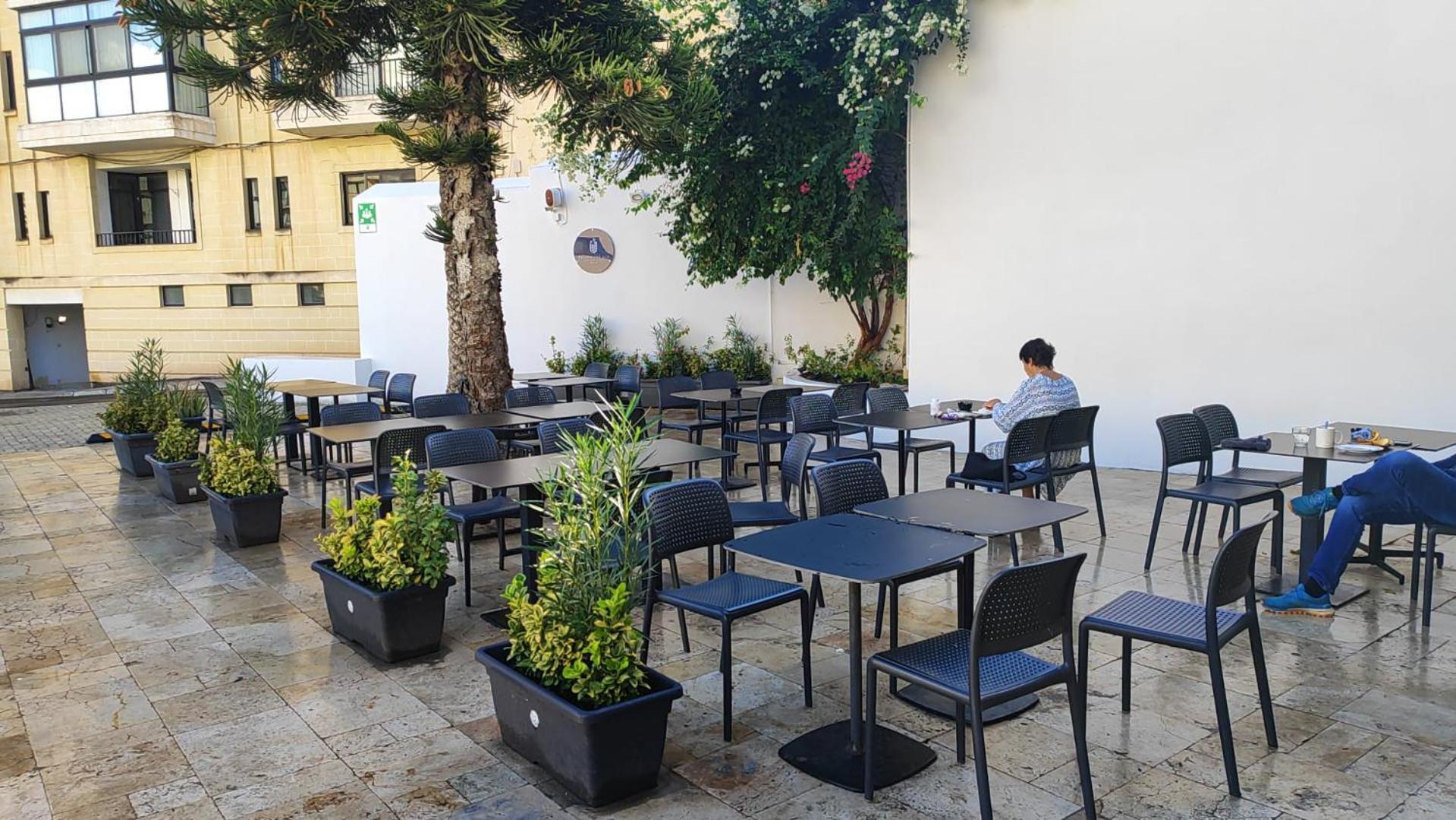 Follow The Sun Boutique - Pool, Breakfast & Sea Views *