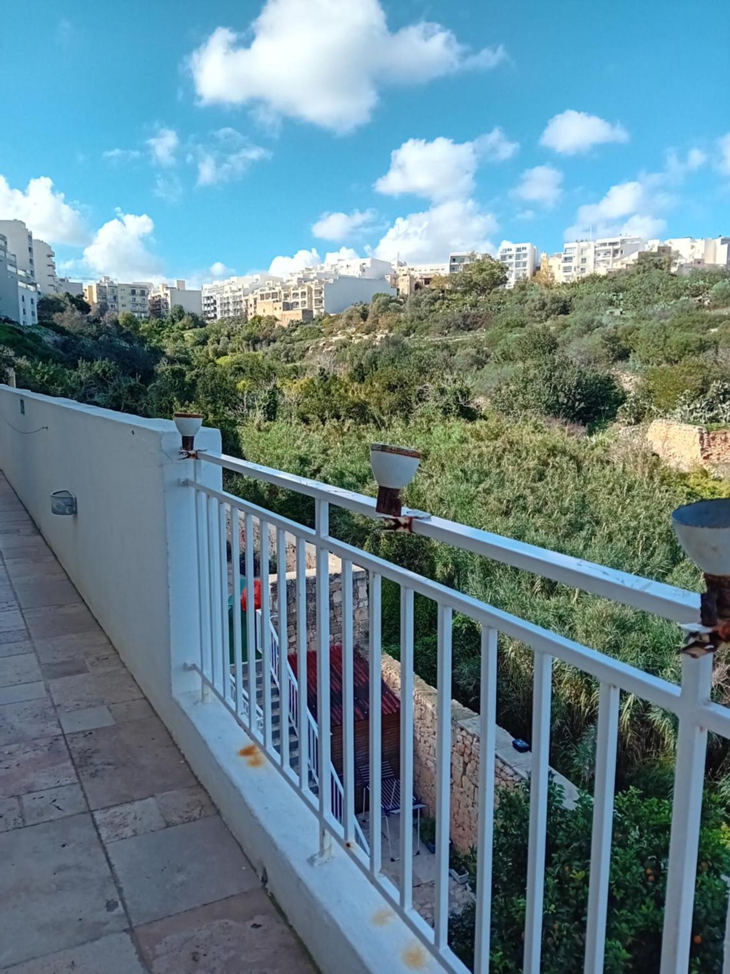 Follow The Sun Boutique - Pool, Breakfast & Sea Views